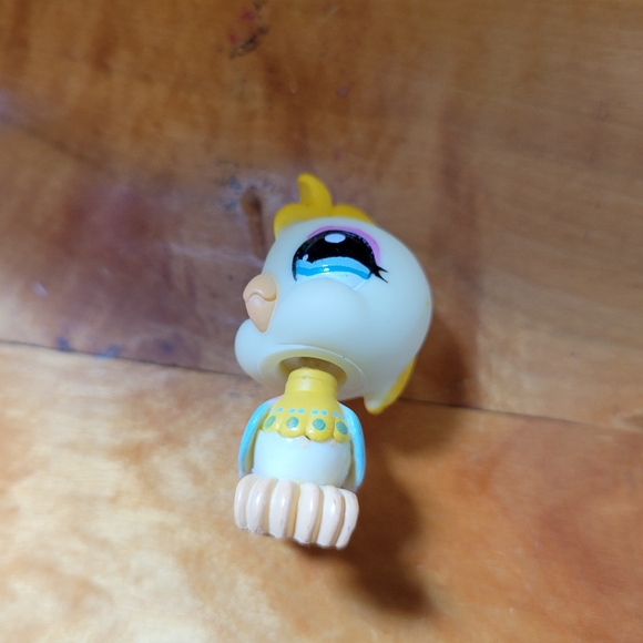 Littlest Pet Shop LPS #1452 Cockatoo Bird White Yellow Blue Eyes 2006 - Picture 10 of 12